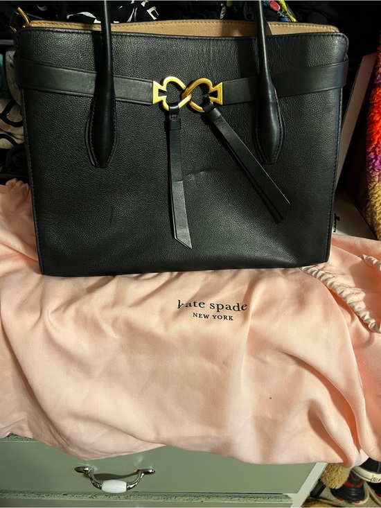 kate spade Handbags - kate spade Black Leather toujour Tote with Gold Accent